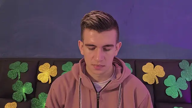 MikaelSlow online show from March 18, 3:53 am