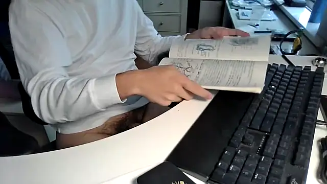 big-pig online show from November 17, 1:19 am