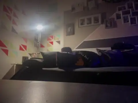 hawkyyy71222 online show from March 20, 3:02 am