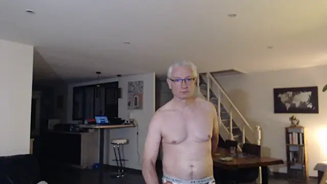 Goduleur69 online show from October 10, 8:24 pm