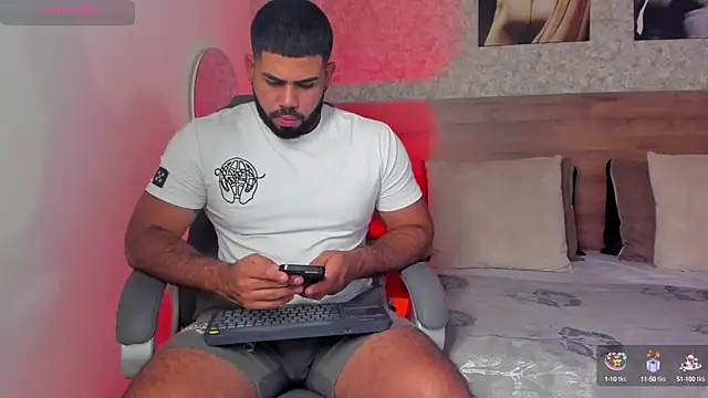 Snapshot of noah_crux chatting on September 19, 7:57 pm noah crux online show from September 19, 7:57 pm
