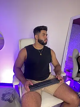 Snapshot of noah_crux chatting on March 8, 1:23 pm noah crux online show from March 8, 1:23 pm