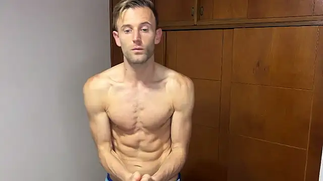 aquilesmade online show from December 4, 1:03 am