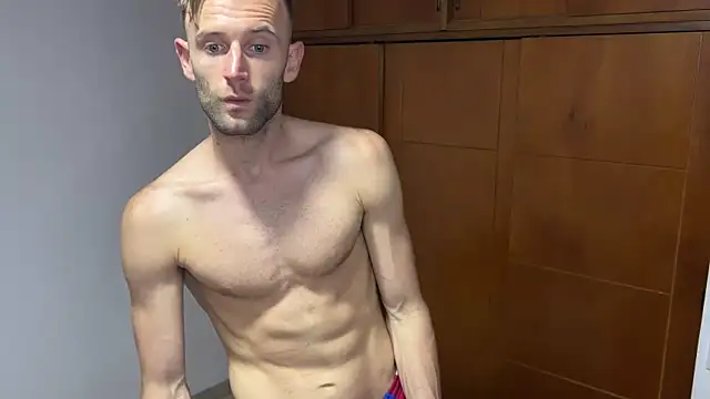 aquilesmade online show from December 11, 2:11 am