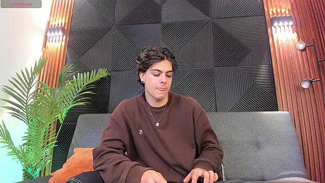 scott brands online show from February 2, 1:02 am