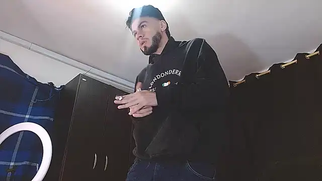 badanyboy online show from December 16, 4:08 am