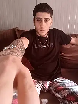 arenn1997 online show from February 4, 12:11 pm