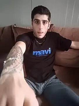 arenn1997 online show from April 14, 1:22 pm