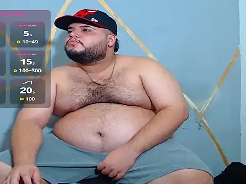 Snapshot of damian_chubby chatting on September 10, 5:39 am damian chubby online show from September 10, 5:39 am