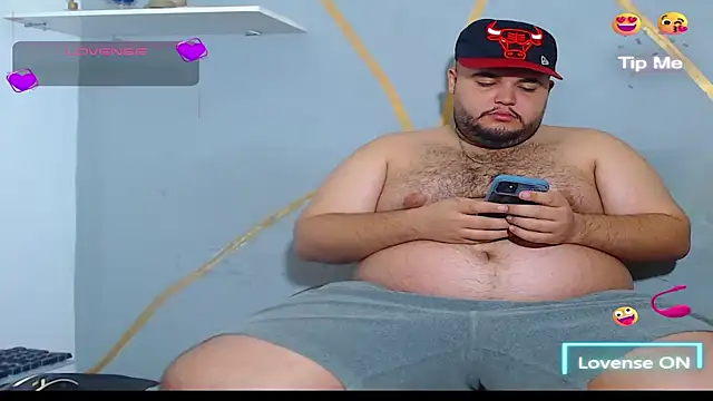 Snapshot of damian_chubby chatting on September 17, 3:46 pm damian chubby online show from September 17, 3:46 pm