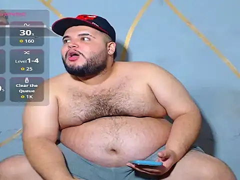 Snapshot of damian_chubby chatting on September 12, 6:13 am damian chubby online show from September 12, 6:13 am