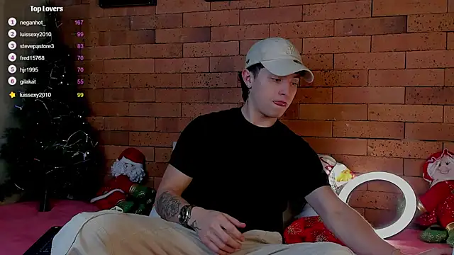 Snapshot of Ares_Dickson chatting on December 10, 5:39 am Ares Dickson online show from December 10, 5:39 am