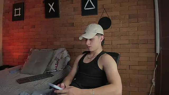 Snapshot of Ares_Dickson chatting on December 26, 12:36 am Ares Dickson online show from December 26, 12:36 am