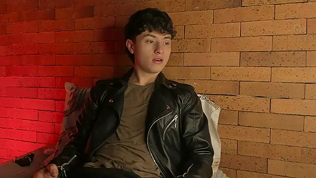 Snapshot of Ares_Dickson chatting on December 31, 1:04 am Ares Dickson online show from December 31, 1:04 am