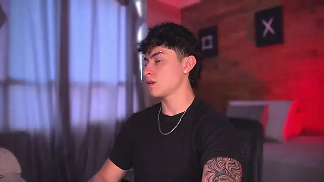 Snapshot of Ares_Dickson chatting on March 3, 4:08 pm Ares Dickson online show from March 3, 4:08 pm