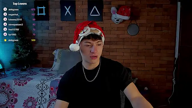 Snapshot of Ares_Dickson chatting on December 14, 12:33 am Ares Dickson online show from December 14, 12:33 am