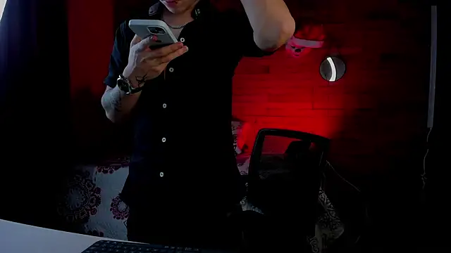 Snapshot of Ares_Dickson chatting on December 13, 7:26 am Ares Dickson online show from December 13, 7:26 am