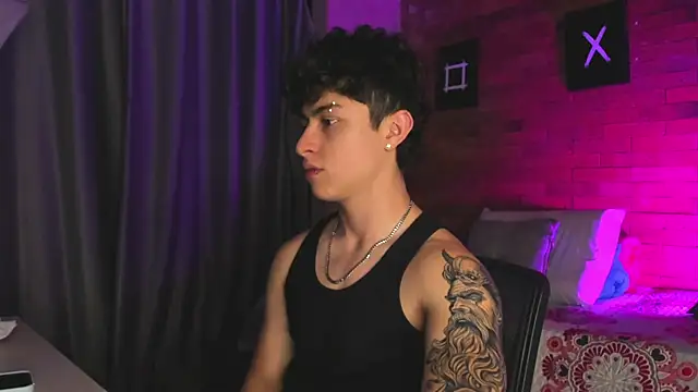 Snapshot of Ares_Dickson chatting on February 20, 3:34 am Ares Dickson online show from February 20, 3:34 am