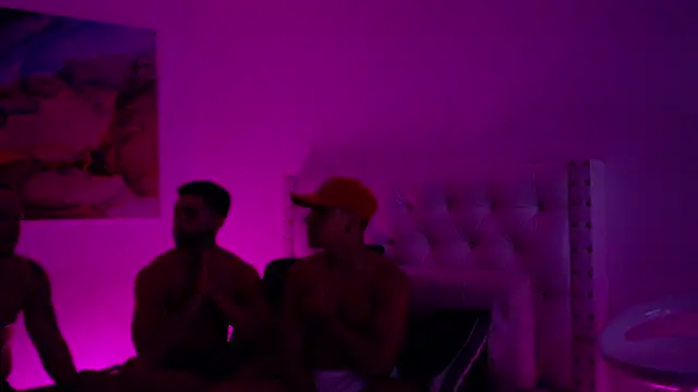 Mackenzzie 777  online show from November 30, 9:11 am