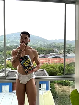 Mackenzzie 777  online show from October 19, 6:00 pm