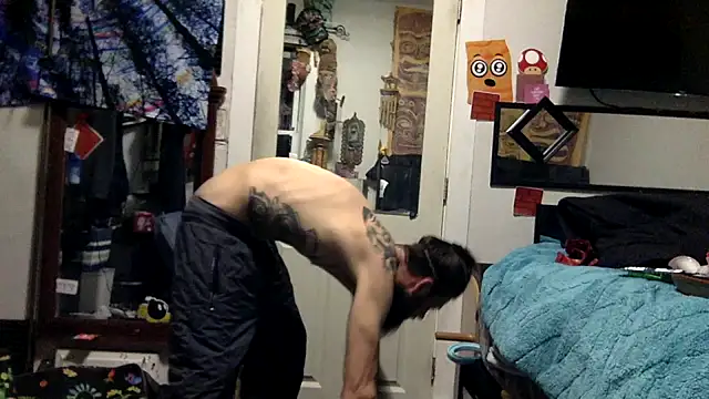 Snapshot of Robriguezxxx chatting on March 7, 4:02 am Robriguezxxx online show from March 7, 4:02 am