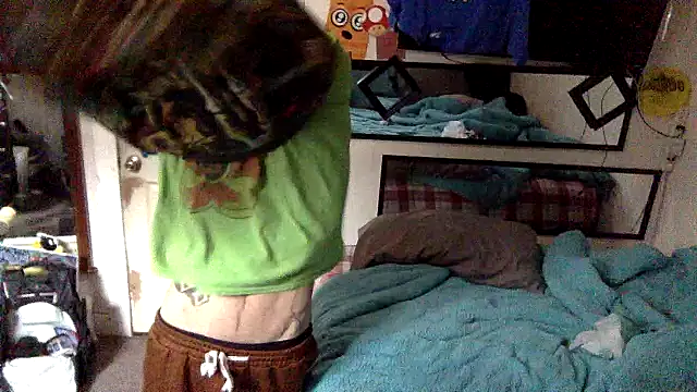Snapshot of Robriguezxxx chatting on March 18, 8:48 pm Robriguezxxx online show from March 18, 8:48 pm