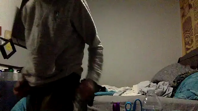 Snapshot of Robriguezxxx chatting on December 13, 5:27 am Robriguezxxx online show from December 13, 5:27 am