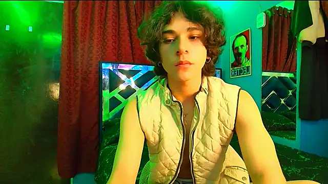 Luke Howland online show from March 17, 11:46 pm