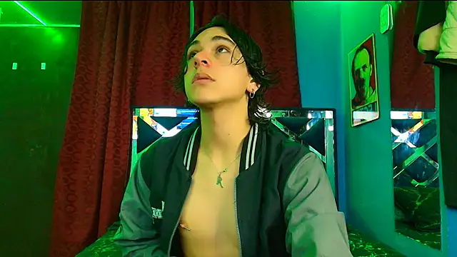 Luke Howland online show from February 26, 7:14 pm