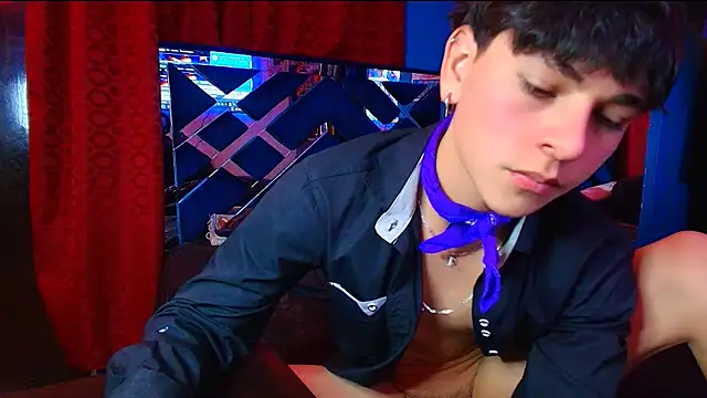 Luke Howland online show from October 3, 12:48 am