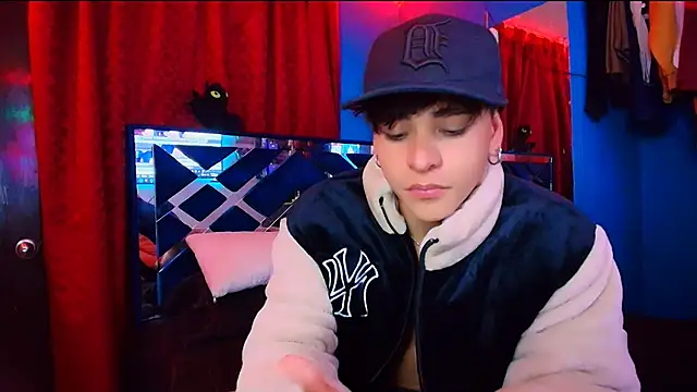 Luke Howland online show from April 12, 2:04 am