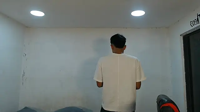 danielitopapuu online show from October 29, 10:51 am