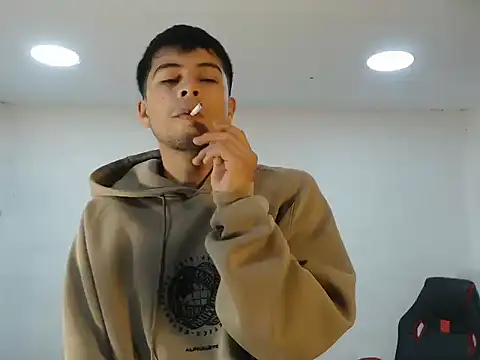 danielitopapuu online show from October 11, 11:36 am