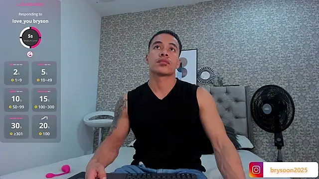 Bryson Collins  online show from September 29, 11:33 pm