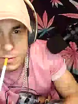 Snapshot of --D-a-D-D-y- chatting on January 17, 12:10 pm --D-a-D-D-y- online show from January 17, 12:10 pm