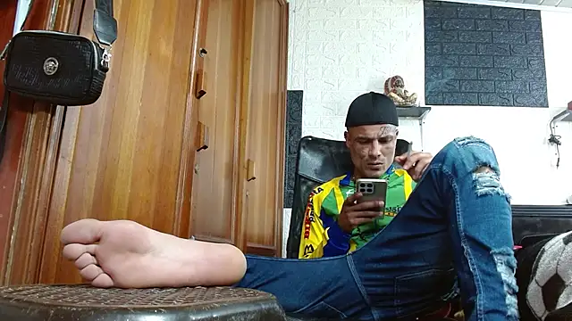 GeorgeZarrate online show from October 14, 9:44 pm