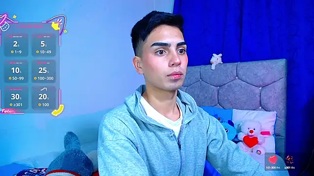 OwenBluee online show from October 13, 2:50 am