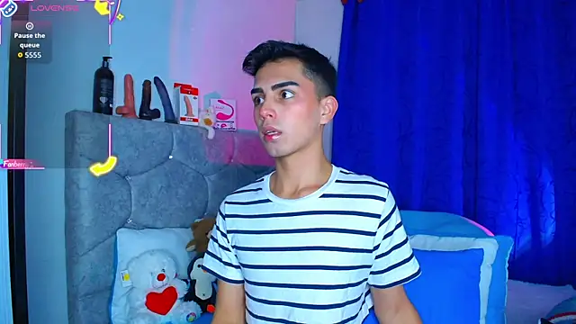 OwenBluee online show from October 20, 6:17 am