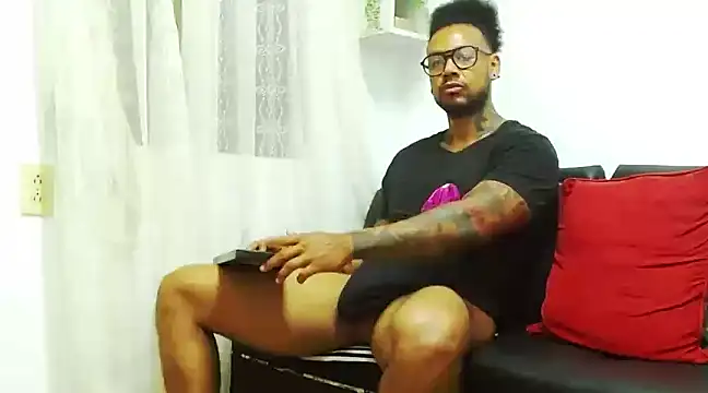 LewisStrong online show from January 15, 11:30 pm