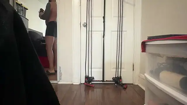 WyattBBC online show from December 17, 8:37 pm