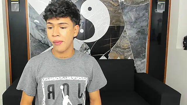 Timmy King  online show from December 12, 9:15 pm