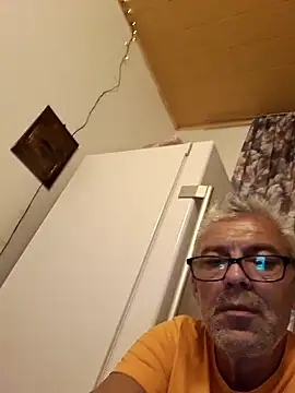 Picolo4111 online show from September 25, 8:08 pm
