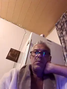 Picolo4111 online show from September 15, 7:04 pm