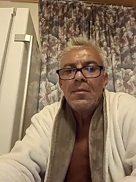 Picolo4111 online show from September 17, 2:23 am