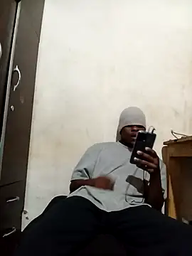 Uncletee112 online show from October 4, 8:46 pm