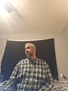 silkstroker6981 online show from January 18, 11:18 pm