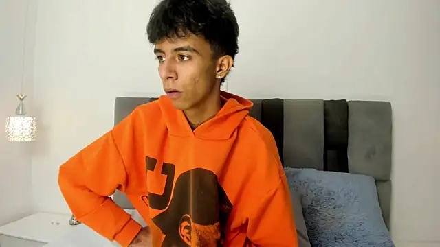 dikey 62 online show from September 26, 11:02 pm