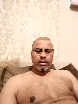 Snapshot of desi_black_cock chatting on March 20, 5:13 am desi black cock online show from March 20, 5:13 am