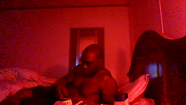 Snapshot of Mrunpredictableyouknow chatting on February 2, 5:10 am Mrunpredictableyouknow online show from February 2, 5:10 am