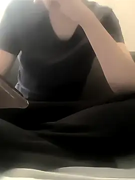 Snapshot of Naked_Ben chatting on January 4, 7:24 am Naked Ben online show from January 4, 7:24 am